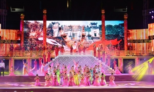 An art performance at the opening ceremony of the festival
