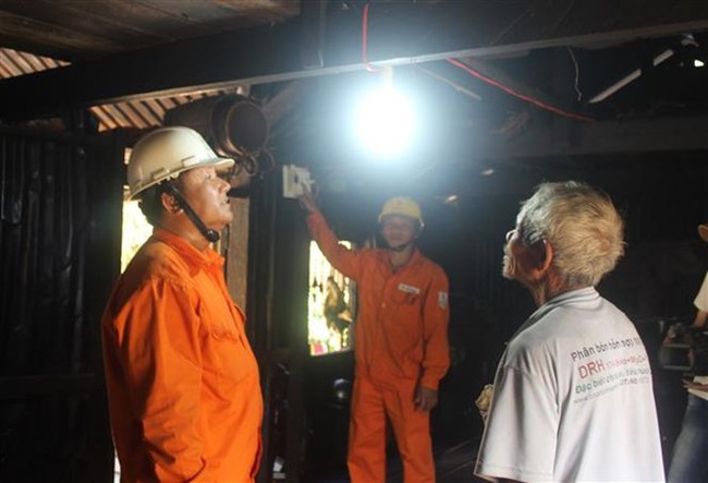 Local households in Bui village got access to electricity (Photo: VNA)