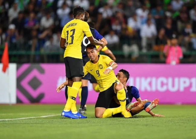 After defeating Laos, Malaysia (yellow jersey) will next face Vietnam in at My Dinh National Stadium in Hanoi on November 16 (Photo: foxsports)