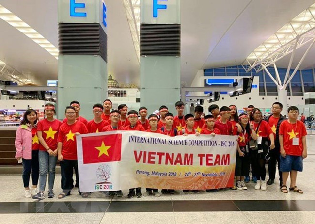 The Vietnamese team at the first International Science Competition 2018 (Photo: VNA)