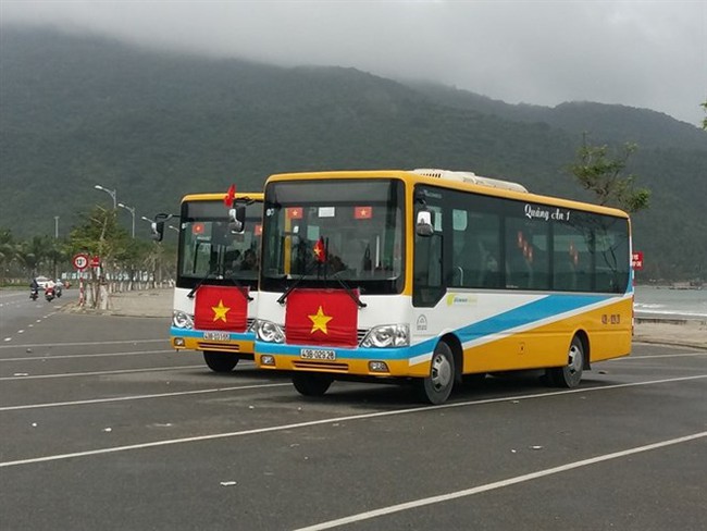 New buses are rolled out for use on routes with subsidised fares, aimed at promoting public transit use in Da Nang city (Photo: VNA)