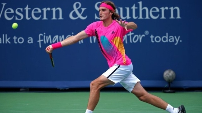 Stefanos Tsitsipas returns a shot against David Goffin in the Western and Southern tennis open at Lindner Family Tennis Centre Mason, OH, USA, Aug 14, 2018. (Photo: USA TODAY Sports via Reuters)