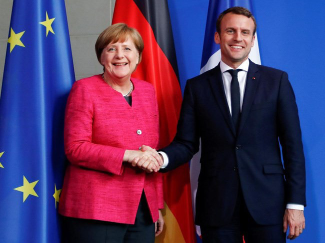 Ngân sách chung Eurozone Đức và Pháp: Việc Đức và Pháp hợp tác với nhau trong việc quản lý và phân bổ ngân sách chung của Eurozone mang lại rất nhiều lợi ích cho cả hai nền kinh tế lớn. Từ việc tạo ra sự ổn định cho khu vực đồng euro, cho đến hoạt động kinh doanh và đầu tư, Đức và Pháp đã chứng tỏ rằng hợp tác giữa các quốc gia vẫn là cách tốt nhất để đạt được mục tiêu chung của châu Âu.