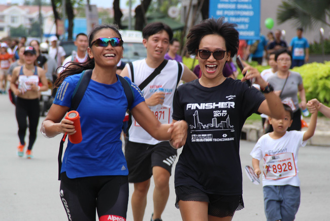 Participants in Fun Run for Charity in Ho Chi Minh City on September 30 (Photo: VNA)