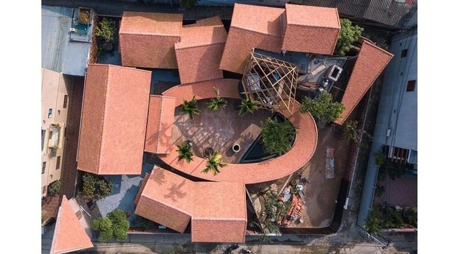 “Bac Hong house” by architect Pham Quoc Dat is awarded the gold medal in the rural house category.