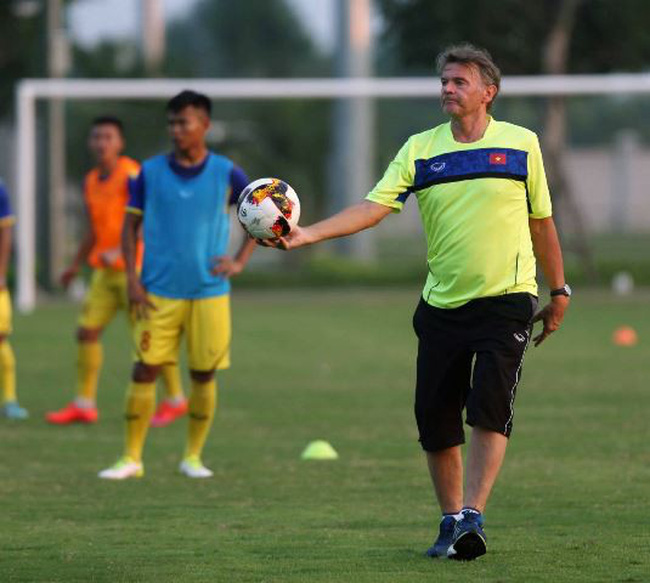 Vietnam U19s wrap up their third training period for the 2020 AFC U19 Championship Qualifiers by attending the GSB Bangkok Cup 2019 in Thailand. (Photo: Vietnam Football Federation)