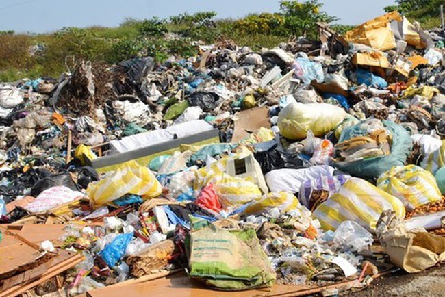 Rubbish at Cam Ha dumping site