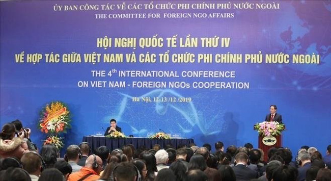 Deputy Foreign Minister Bui Thanh Son speaks at the conference. (Photo: VNA)