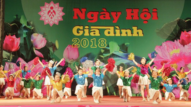 A children's performance at the Vietnam Family Festival 2018 (Photo: toquoc.vn)