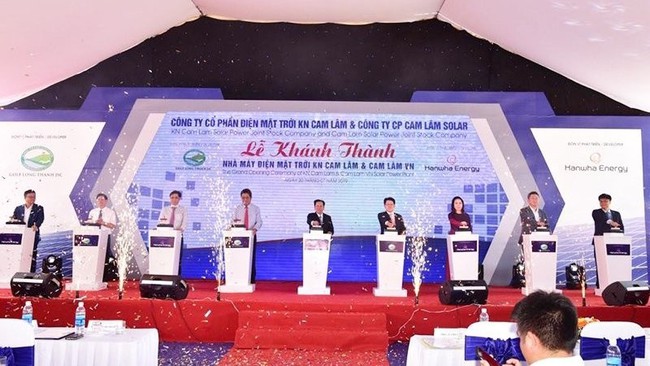 The inauguration ceremony of the solar farm (Photo: Thien Linh)