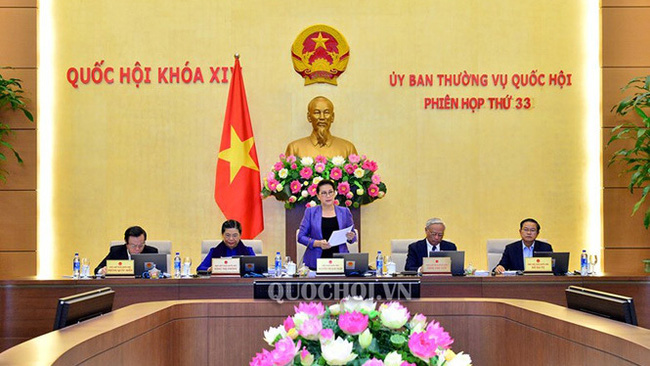 NA Chairwoman Nguyen Thi Kim Ngan speaks at the 33rd meeting of the NA Standing Committee in Hanoi on April 10.