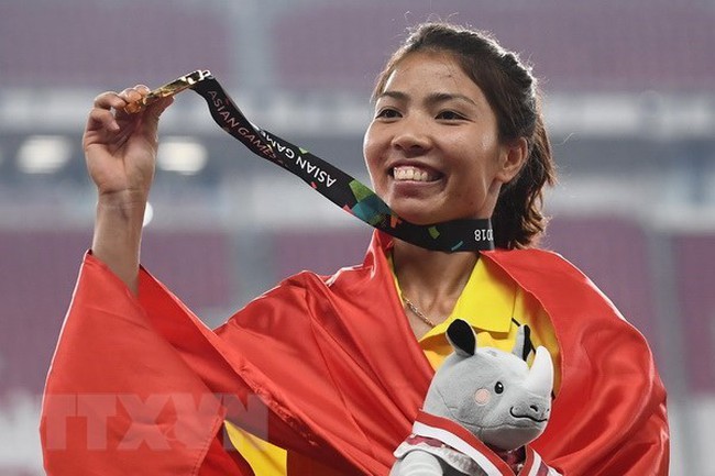 Vietnamese long jumper Bui Thi Thu Thao wins a gold medal at the 2018 Asian Games in Indonesia (Photo: VNA)