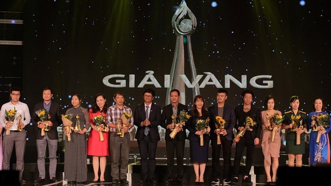 Gold prize winners at the awards ceremony (Photo: TTO)