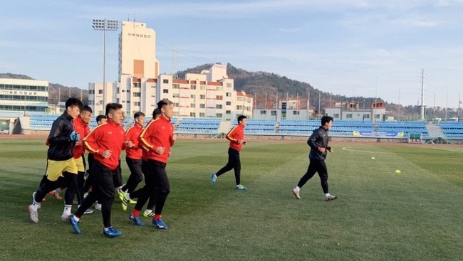 Vietnam U23 players begin their first training session in the ROK on Saturday to prepare for the 2020 AFC U23 Championship in Thailand next January. (Photo: VFF)