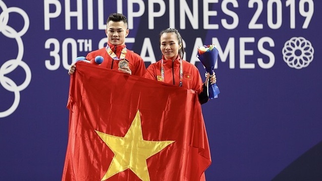 The triumphs of Lai Gia Thanh and Vuong Thi Huyen has helped Vietnam's weightlifting team to soon achieve their target set for the 30th SEA Games.