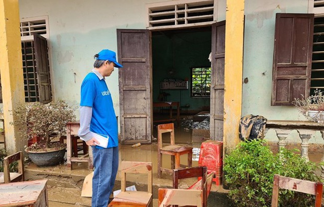 Books and school supplies were swept away in flood water in the central region (Photo: UNICEF )