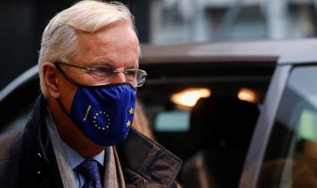 European Union chief Brexit negotiator Michel Barnier wearing a protective mask arrives at The Conrad Hotel, ahead of Brexit talks, in London, Britain October 22, 2020. (Photo: Reuters)
