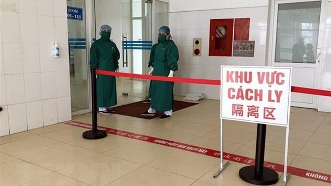 Medical workers at an isolation area (Photo: VNA)