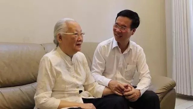 Politburo member Vo Van Thuong and former deputy health minister Doan Thuy Ba