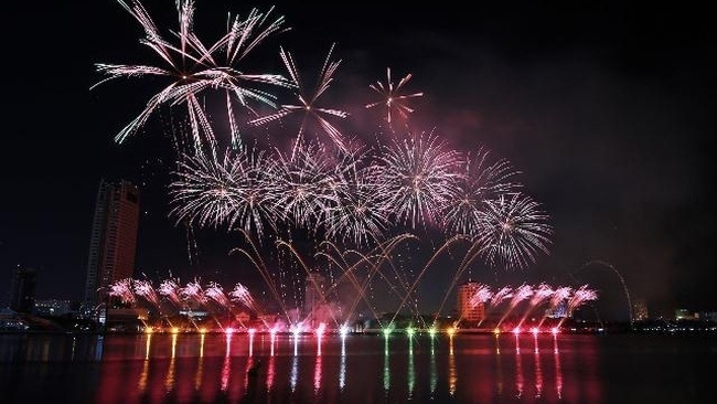 An impressive performance at the Da Nang International Firework Festival 2019 (Photo: NDO/Anh Dao)