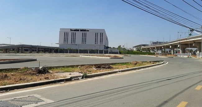 The new Mien Dong (Eastern) Bus Station in HCM City’s District 9 is scheduled to open next month. (Photo nld.com.vn)