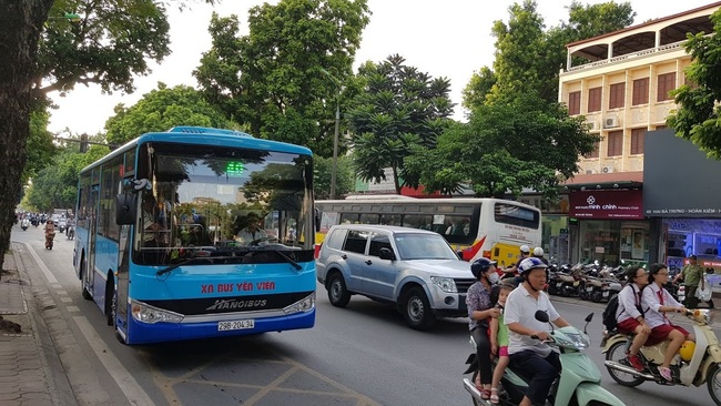 Public buses in Hanoi will operate at 20-30% of service capacity and must not carry more than 20 passengers in a vehicle at a time.