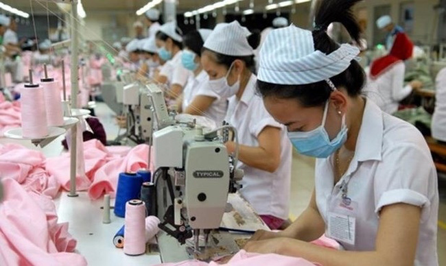 Workers of a garment factory in Vietnam. (Photo: VNA)