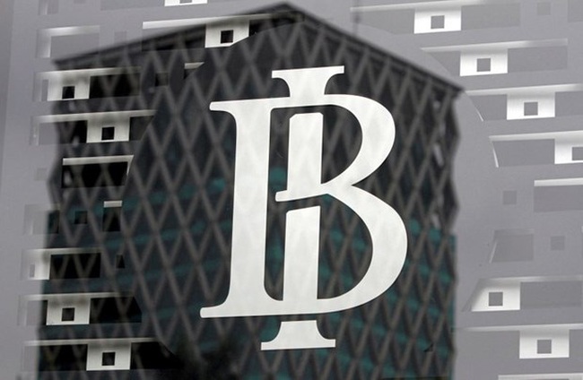 The logo of Indonesia's central bank (BI) is seen on a window in the bank's lobby in Jakarta (Source: Reuters)