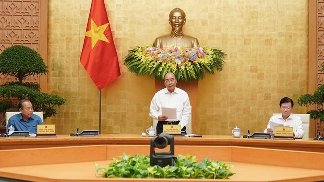PM Nguyen Xuan Phuc at the meeting (Photo: VGP)