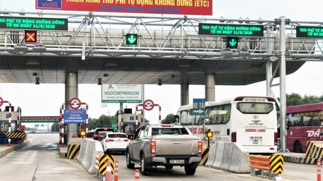 The electronic toll collection (ETC) system has been launched on the Hanoi-Hai Phong Expressway. (Photo: VIDIFI)
