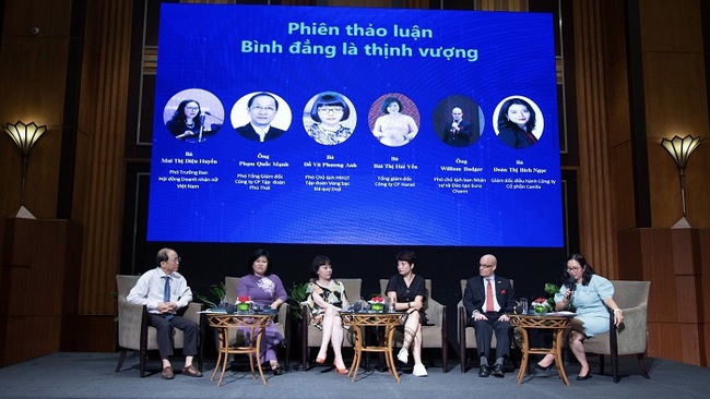 A panel discussion on gender equality and women’s empowerment at the event. (Photo: UN Women)