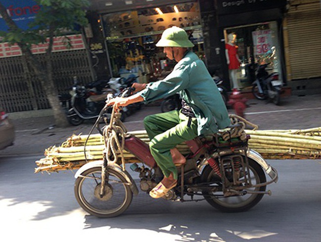 Hà Nội: Hà Nội là một trong những thành phố đẹp nhất và quyến rũ nhất Việt Nam. Với những kiến trúc độc đáo, những khu phố cổ độc đáo và văn hóa đặc sắc, Hà Nội là điểm đến không thể bỏ qua. Hãy xem hình ảnh này để cảm nhận sự đẹp của Hà Nội!