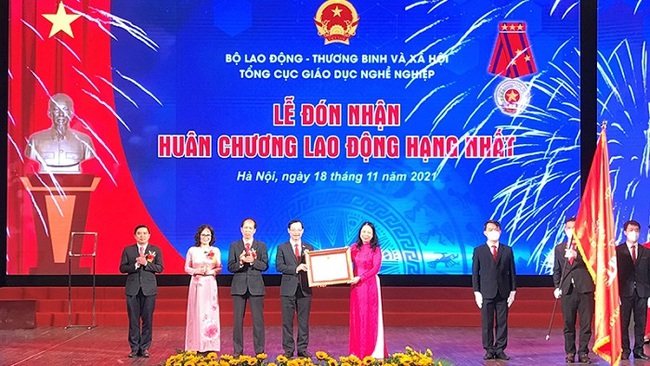 Directorate of Vocational Education and Training awarded first-class Labour Order (Photo: NDO/Minh Thuy)