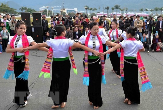 Xoe dance by the Thai ethnic minority people of Vietnam (Photo: VNA)