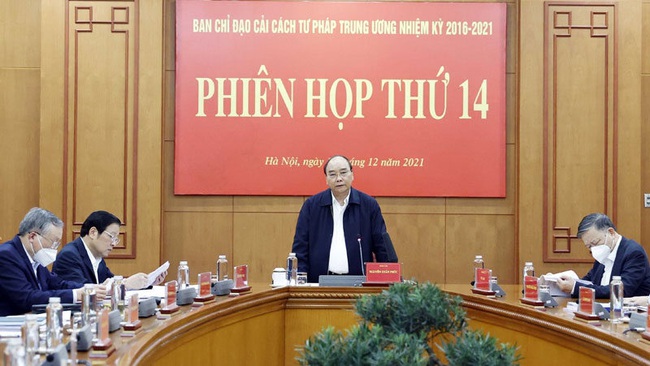 President Nguyen Xuan Phuc speaking at the meeting (Photo: VNA)