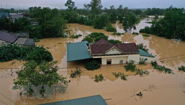 The two sides agree on cooperation in building a centre for early warning on fire and natural disasters. (Photo: VNA)