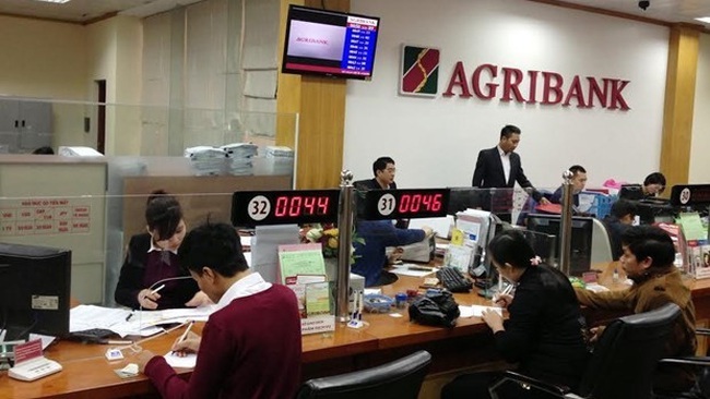 Transactions at Agribank (Photo: VNA)