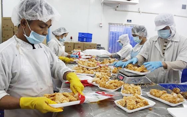 At the poultry processing factory of Koyu & Unitek Co., Ltd.
