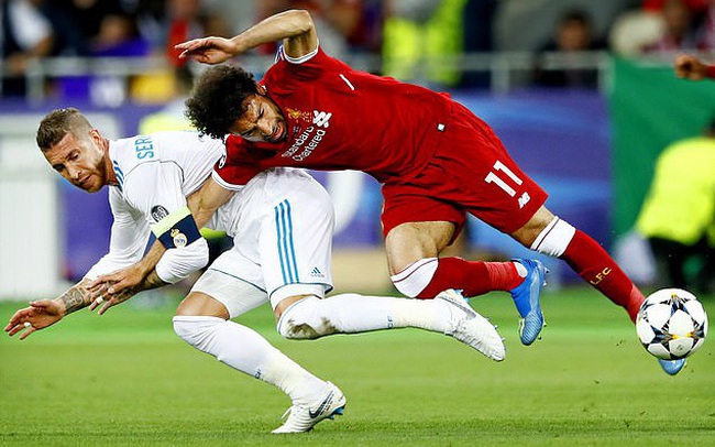 Sergio Ramos lỡ cơ hội tái ngộ Mohamed Salah | VTV.VN