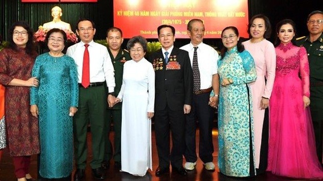 HCMC Party Secretary Nguyen Van Nen and delegates at the meeting (Photo: SGGP)