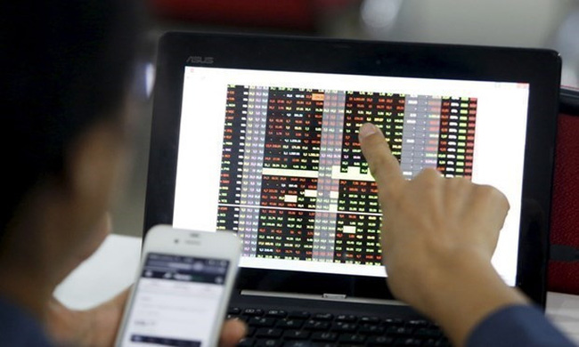 The article said Vietnam’s stock market recently topped the milestone of US$1 billion of daily transactions, making it the second most liquid in South-East Asia. (Photo: VNA)