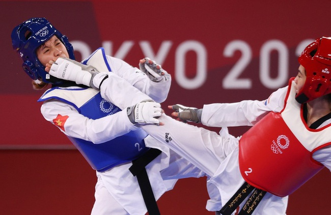 Olympic Tokyo 2020 | Kim Tuyền thất bại trước Panipak Wongpattanakit ở tứ kết Taekwondo | VTV.VN