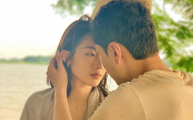 Khoảnh khắc đẹp như phim Hàn: Hãy xem bức ảnh này để bị cuốn hút bởi cảm xúc, màu sắc và ánh sáng tuyệt vời. Những khoảnh khắc này sẽ khiến bạn cảm thấy như đang xem một bộ phim tuyệt vời, với những tình tiết đẹp như trong những bộ phim Hàn Quốc bạn yêu thích.