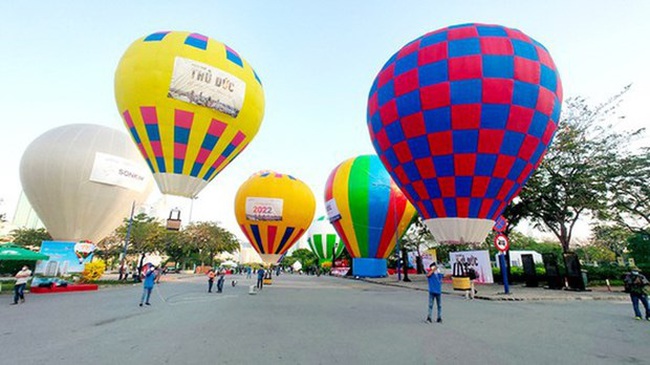 A festival for hot air balloons , yachts and water sports, the first of its kind, kicks off on January 22 to celebrate the first founding anniversary of Thu Duc City in Ho Chi Minh City. (Photo: sggpnews.org.vn)
