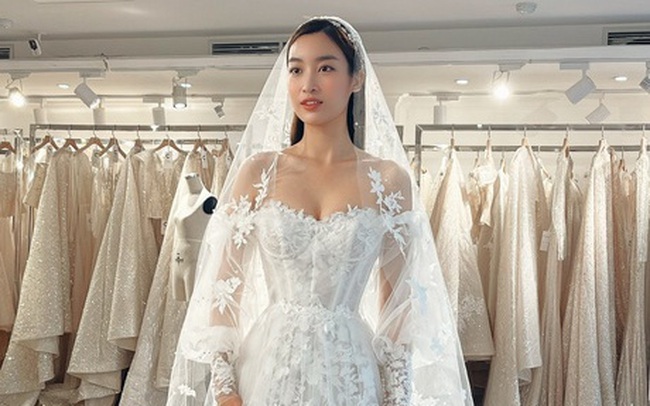 Giang Hồng Ngọc diện 3 váy cưới kiểu Âu  Hacchic Couture  Cửa hàng váy  cưới