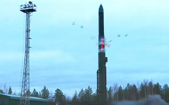 Nga tiến hành tập trận hạt nhân chiến lược | VTV.VN