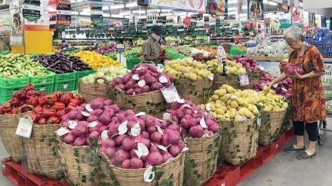 US fruits introduced at MM Mega Market (Photo: VNA)