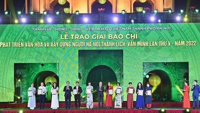 Winners of press award on building Hanoi’s culture honoured at the ceremony.