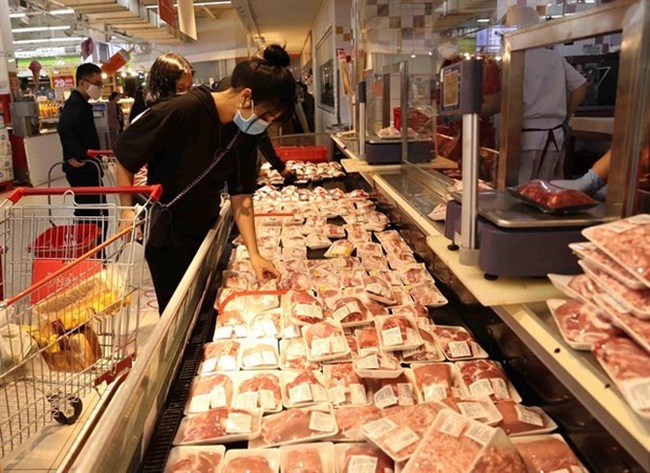 Vietnam imports about 89,000 tonnes of pork in the first ten months of this year. (Photo: VNA)