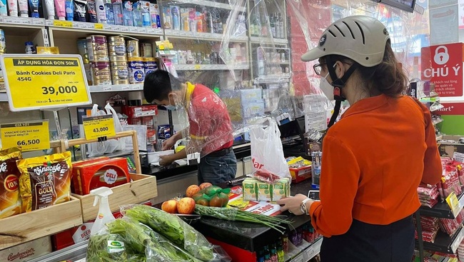 Vietnam's consumer prices went up 1.68% in the first two months of 2022. (Photo: VNA)
